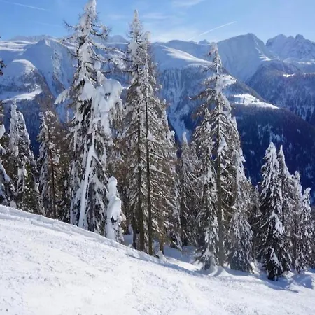 Superb With Views Of The Alps Lejlighed